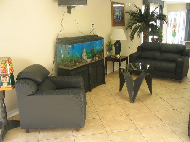 Guest Inn Dalton Interior photo