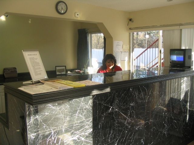 Guest Inn Dalton Interior photo