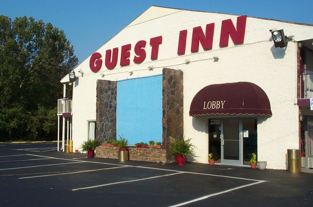 Guest Inn Dalton Exterior photo